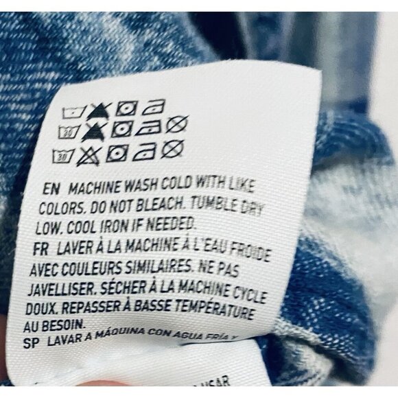 American Eagle Top Womens Medium Blue Distressed Chambray Plaid Boyfriend Fit - Picture 6 of 7